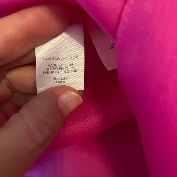 New with Tags 100% Silk Sash Tie Blouse by Jones New York Collection - Picture 5 of 5